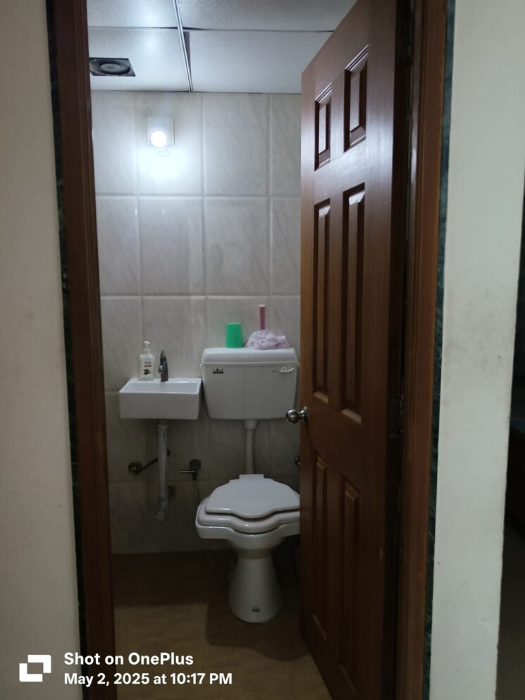 Bathroom, deep-satyadeep-heights 3 Bedroom 1450 Sq.Ft. Apartment In Makarba Ahmedabad 8881290
