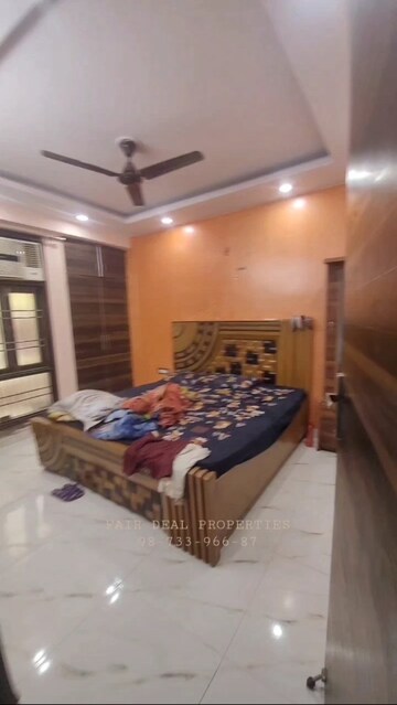 Master Bedroom in 2 BHK Builder Floor at Dilshad Colony – for Sale