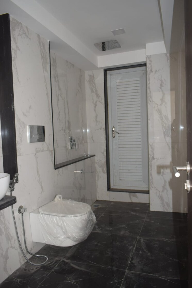 Bathroom, ruparel-ariana 2 Bedroom 770 Sq.Ft. Apartment In Parel Mumbai 8881278