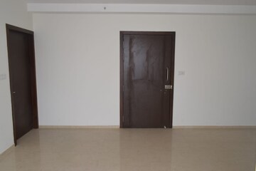 Room in 2 BHK Apartment at Ruparel Ariana, Parel – for Rent