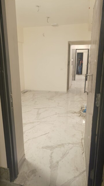 Room in 4 BHK Apartment at Lokhandwala Minerva Mahalaxmi, Mahalaxmi – for Rent