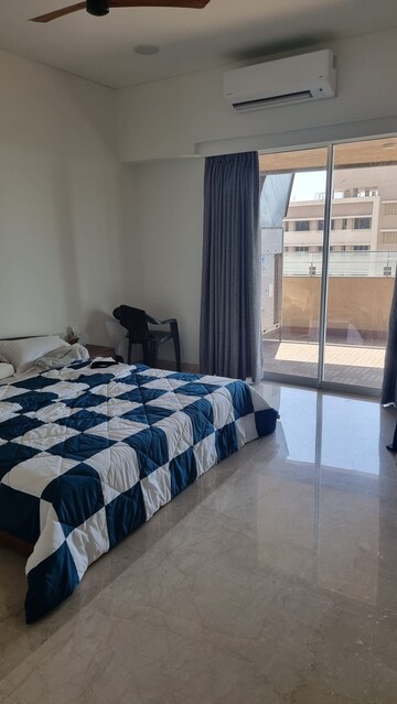 Bedroom in 4 BHK Apartment at Lokhandwala Minerva Mahalaxmi, Mahalaxmi – for Rent