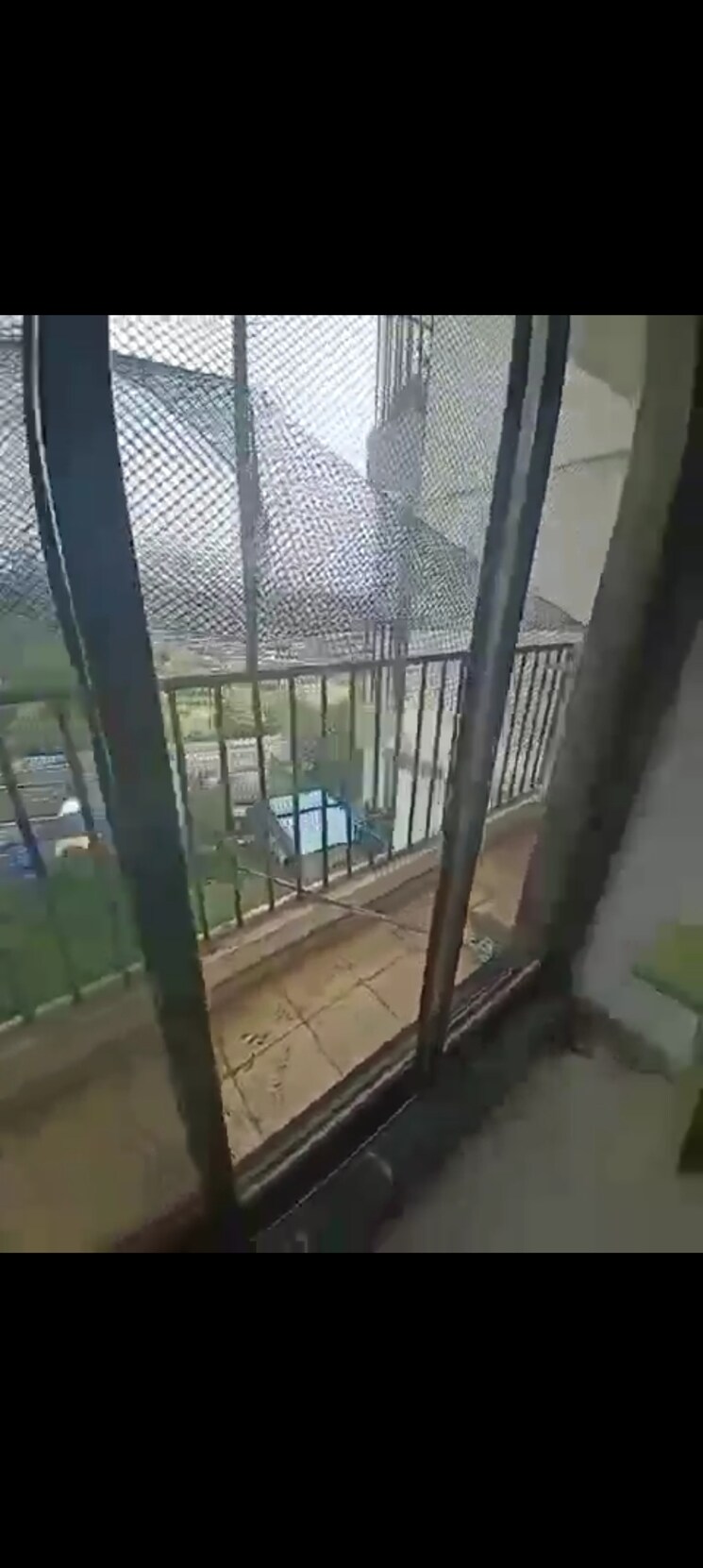 Balcony, everest-world-aspen 3 Bedroom 900 Sq.Ft. Apartment In Dhokali Thane 8881349