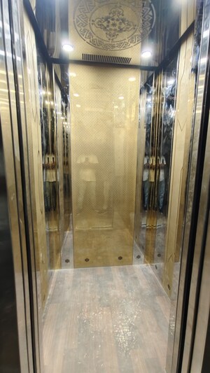 Building Lobby in 3 BHK Builder Floor at Govindpuri – for Sale