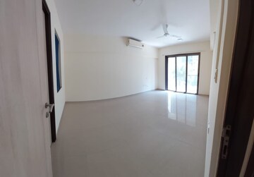 Room in 2 BHK Apartment at Omkar Meridia, Kurla West – for Rent