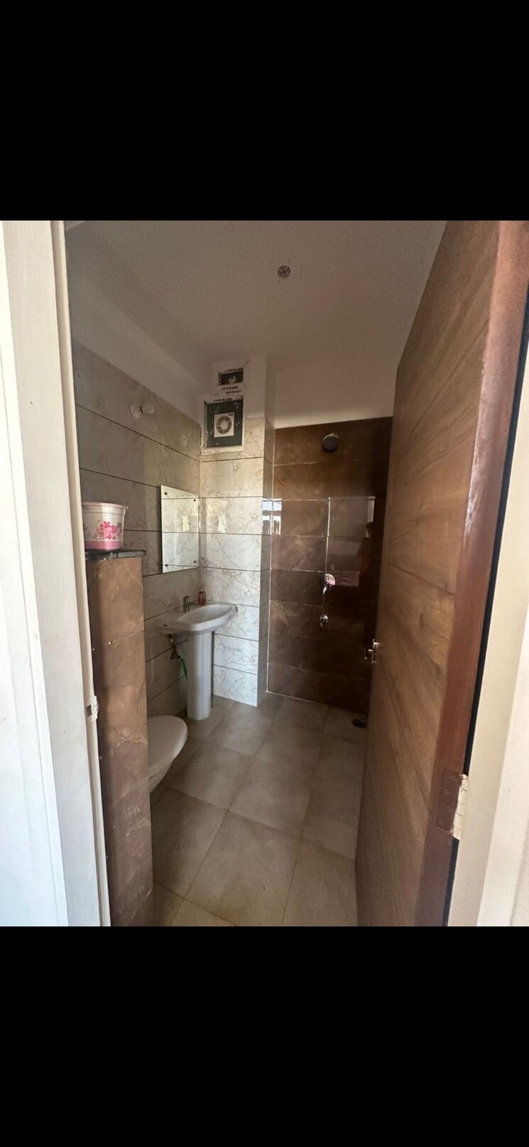 Bathroom, lifestyle-homes 3 Bedroom 1350 Sq.Ft. Builder Floor In Patiala Road Zirakpur 8881502