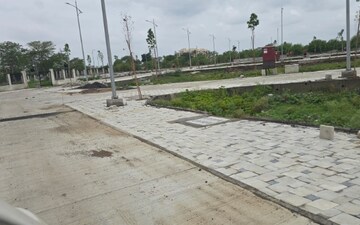 Plot For Sale in Besa Pipla rd