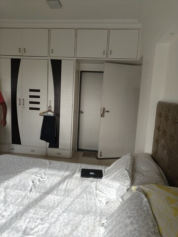 Bedroom in 2 BHK Apartment at K Raheja Palm Court, Malad West – for Rent