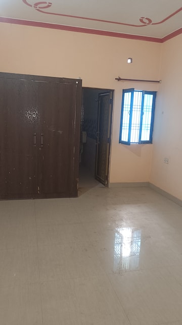 Room in 2 BHK Builder Floor at Indira Nagar – for Rent