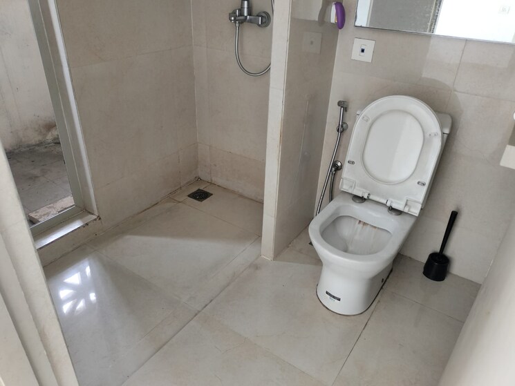Bathroom, hiranandani-estate-rodas-enclave 2 Bedroom 700 Sq.Ft. Apartment In Ghodbunder Road Thane 8881734