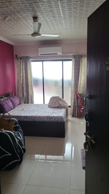 Living Room in 1 RK Apartment at Summit Apartment, Goregaon East – for Rent