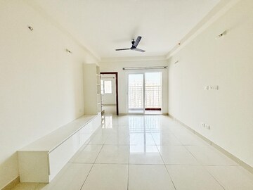 Building Lobby in 2 BHK Apartment at Prestige Finsbury Park Hyde, Bagaluru – for Rent