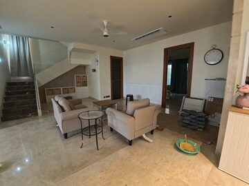 Team Area in 4 BHK Villa at Tellapur – for Rent