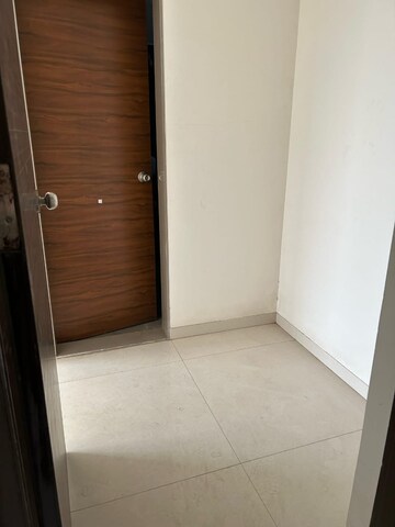 Room in 1 BHK Apartment at Vaishnavi Pride Kalyan, Kalyan East – for Sale