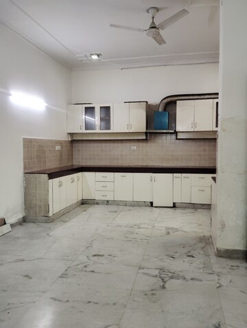 Kitchen in 4 BHK Independent House at Sector 50 – for Rent