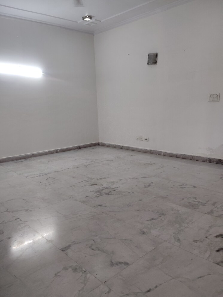 Room, sector 50 4 Bedroom 2800 Sq.Ft. Independent House In Sector 50 Noida 8881861