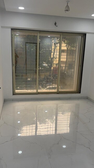 Room in 3 BHK Apartment at RNA NG Valencia, Mira Road – for Rent