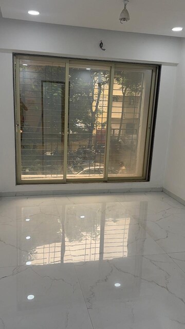 Room in 3 BHK Apartment at RNA NG Valencia, Mira Road – for Rent