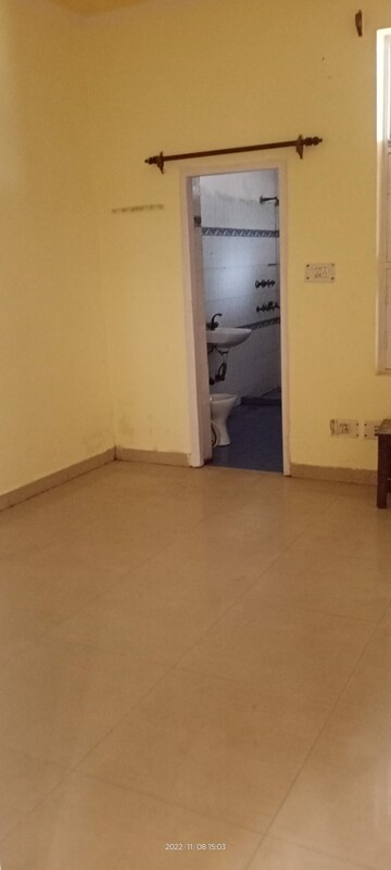 2 BHK Independent House For Rent in Sector 15