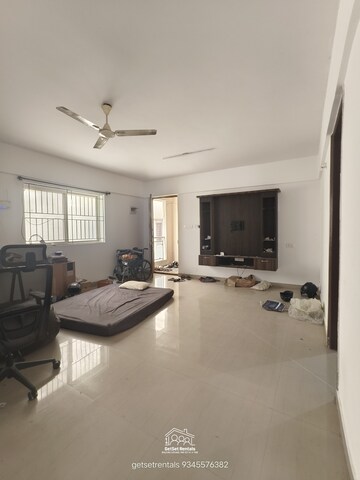 2 BHK Apartment For Rent in Vandana Flora, Hsr Layout