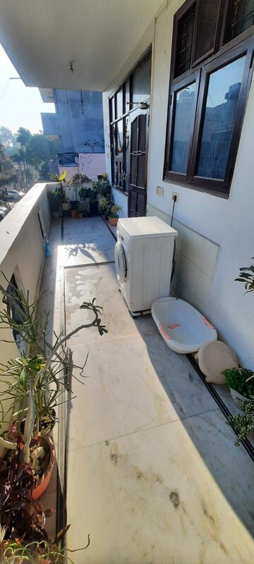 Master Bedroom in 2 BHK Builder Floor at Sector 46 – for Rent