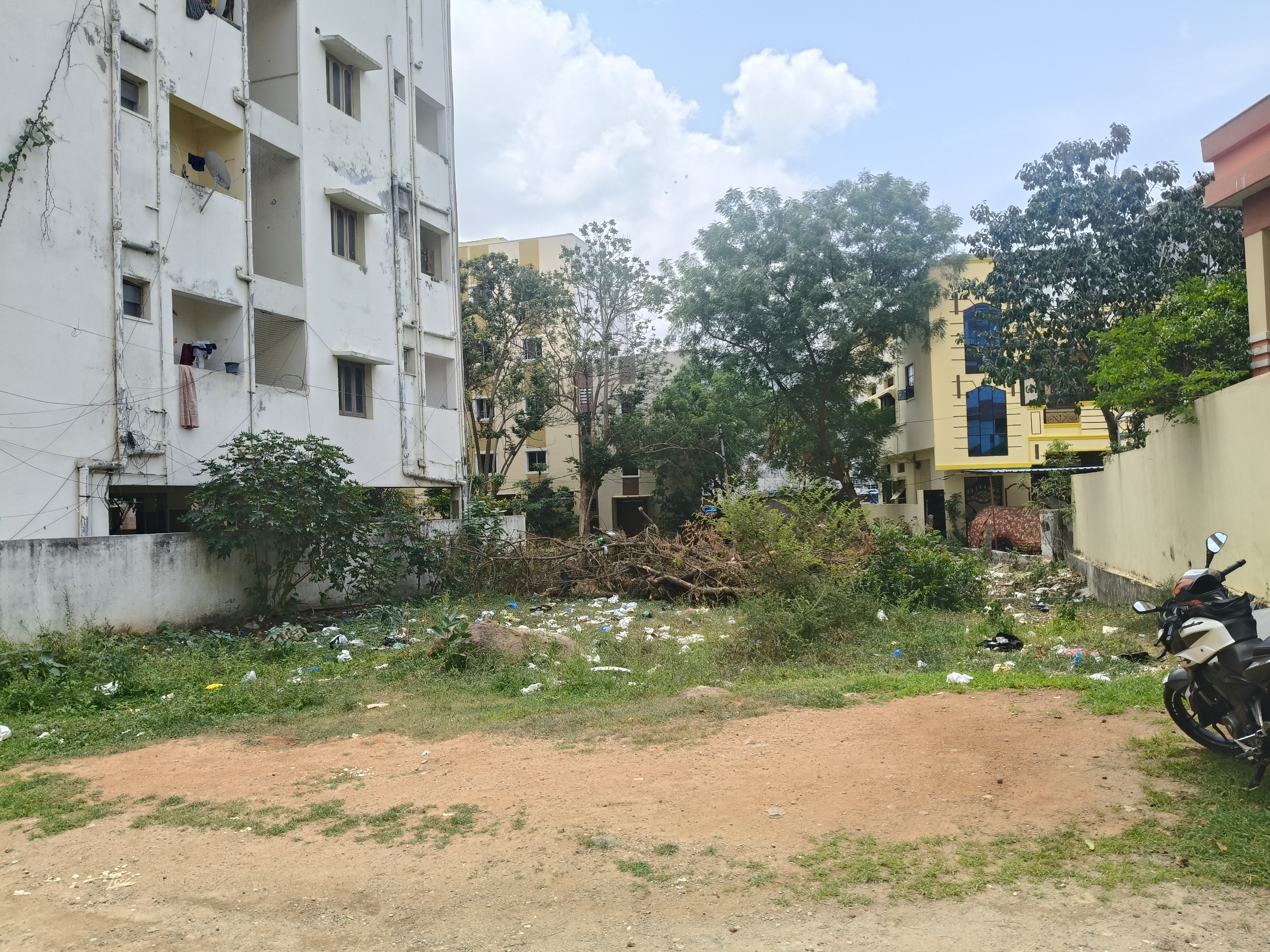Plot For Sale in Bandlaguda Jagir