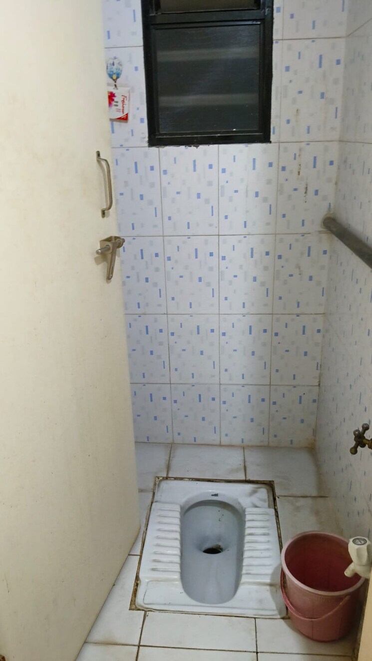 Bathroom, sushant-chs-pashan 3 Bedroom 1200 Sq.Ft. Apartment In Pashan Pune 8881970