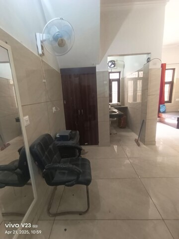 Living Room in 3.5 BHK Independent House at Sector 55 – for Rent