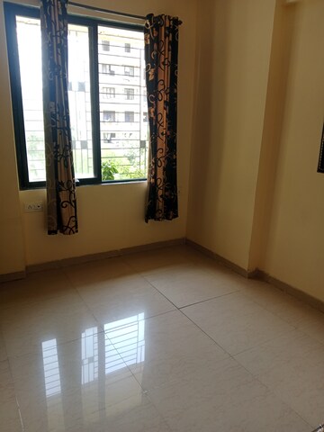 Room in 1.5 BHK Apartment at Vihang Valley Phase1, Kasarvadavali – for Sale