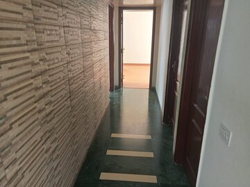 Building Lobby in 3 BHK Apartment at Bestech Park View City 2, Sector 49 – for Rent