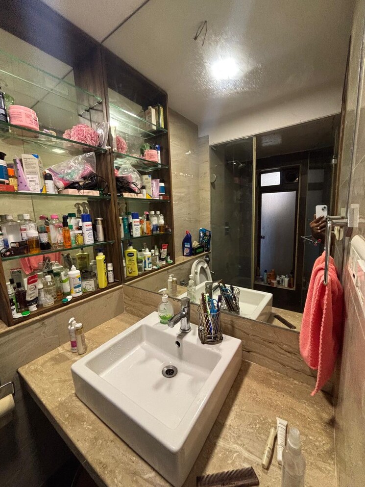  Parking, k-raheja-vistas 2 Bedroom 670 Sq.Ft. Apartment In Powai Mumbai 8882101