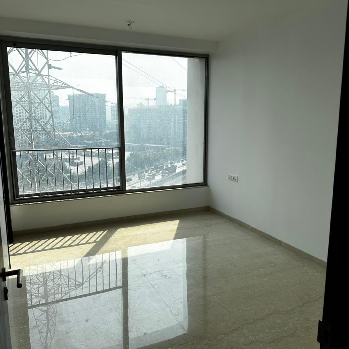3 BHK + Extra Room Apartment For Rent in Oberoi Sky City
