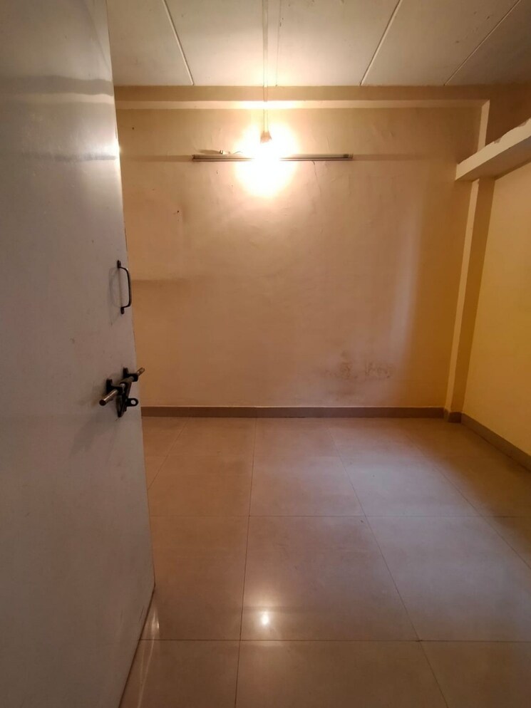 Room, saptarishi-towers 1 Bedroom 600 Sq.Ft. Apartment In Kandivali West Mumbai 8882110