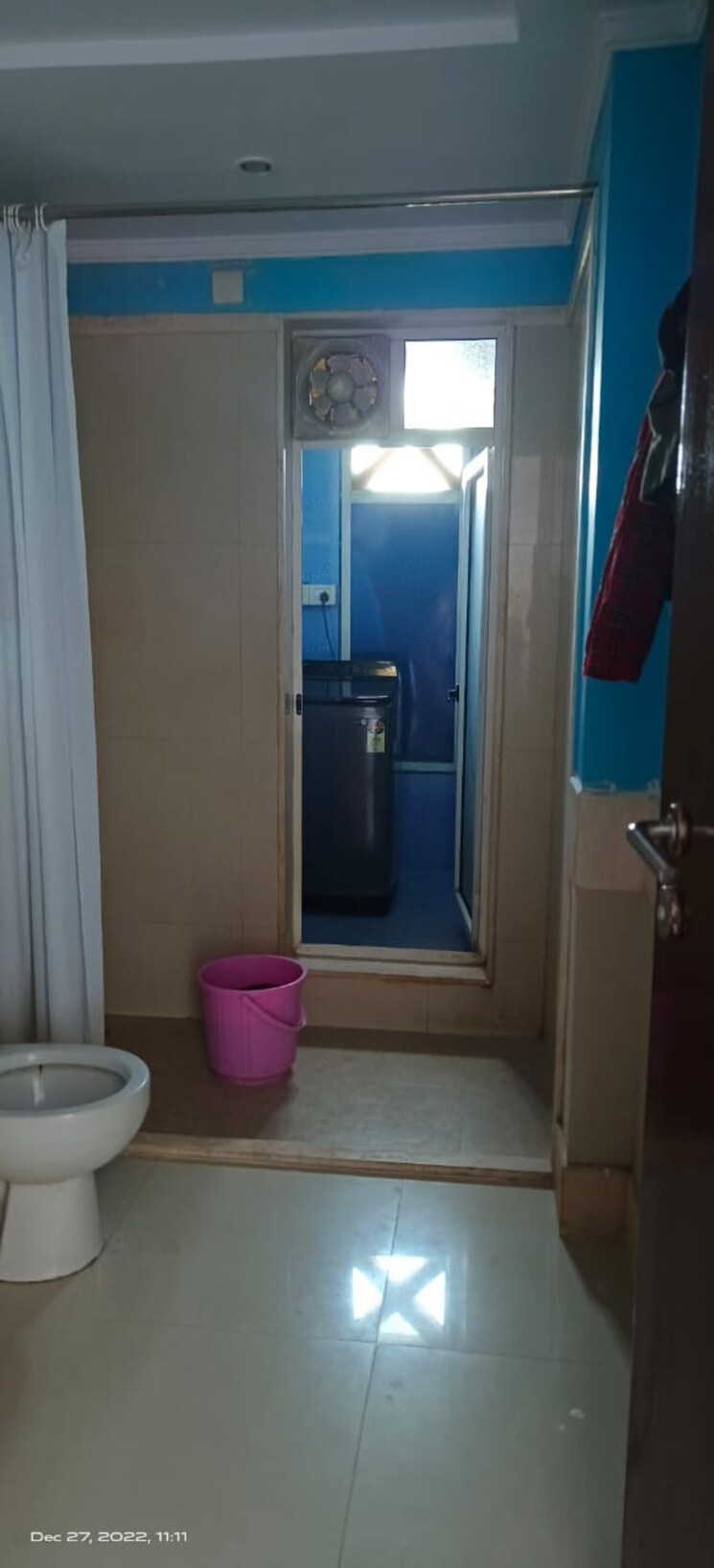 Bathroom, hiranandani-northside 3 Bedroom 1200 Sq.Ft. Apartment In Ghodbunder Road Thane 8882133