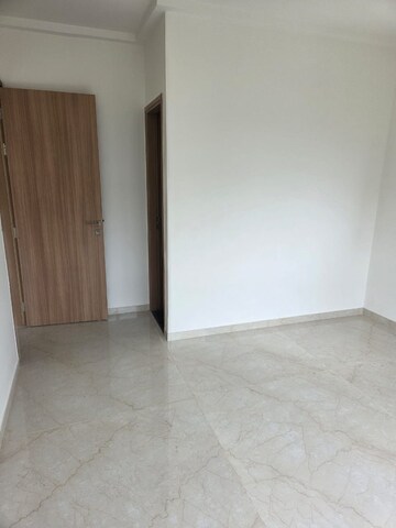 Room in 2 BHK Apartment at Godrej Urban Park, Chandivali – for Rent