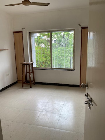 Room in 3 BHK Apartment at Pentagon Fortune East, Kharadi – for Rent