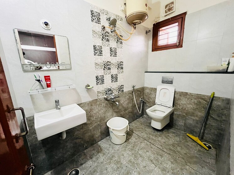 Bathroom, new thippasandra 2 Bedroom 1300 Sq.Ft. Builder Floor In New Thippasandra Bangalore 8882226