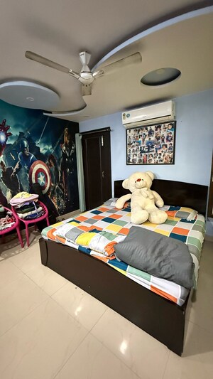 Bedroom in 3 BHK Apartment at Alaknanda Apartment Gomti Nagar, Gomti Nagar – for Sale