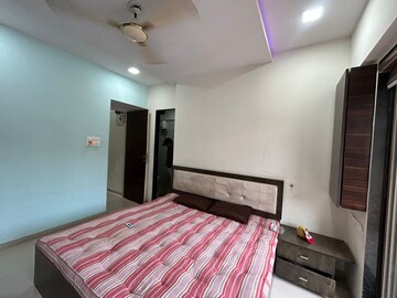 2 BHK Apartment For Rent in Cosmos Empress Park, Ghodbunder Road