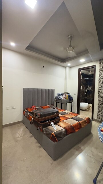 Bedroom in 3 BHK Builder Floor at Mahaveer Nagar – for Sale