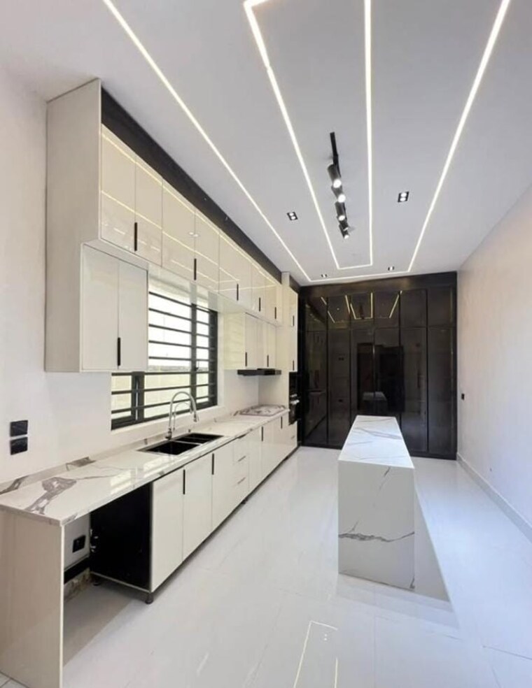 Kitchen, sector 35 3 Bedroom 2700 Sq.Ft. Builder Floor In Sector 35 Faridabad 8882314