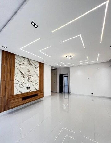 Room in 3 BHK Builder Floor at Sector 35 – for Sale