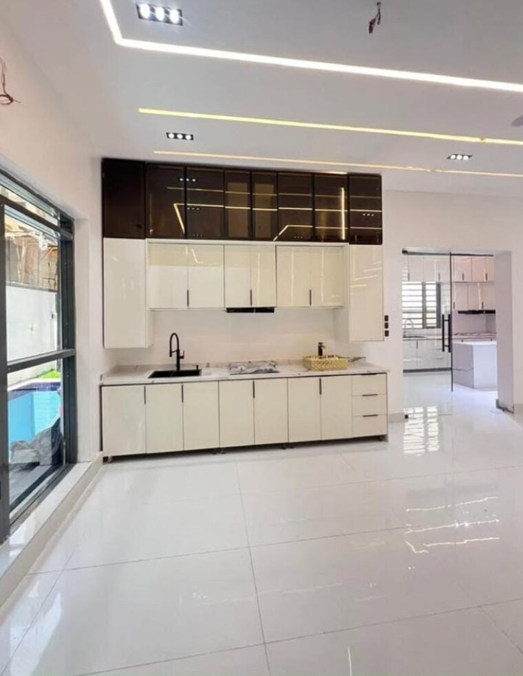 Kitchen, sector 35 3 Bedroom 2700 Sq.Ft. Builder Floor In Sector 35 Faridabad 8882314