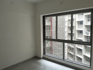 Bedroom in 2 BHK Apartment at Veena Smart Homes, Kandivali West – for Rent