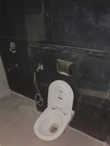Bathroom in 1 BHK Builder Floor at Sector 82 A – for Rent