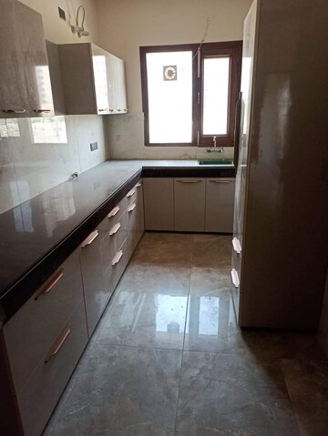 Kitchen in 1 BHK Builder Floor at Sector 82 A – for Rent
