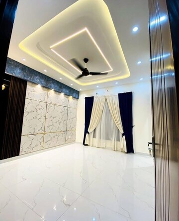 Building Lobby in 2 BHK Builder Floor at Sector 38 – for Rent