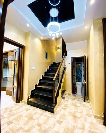 Living Room in 2 BHK Builder Floor at Sector 38 – for Rent