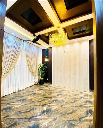 Bedroom in 2 BHK Builder Floor at Sector 38 – for Rent
