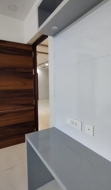 Room in 3 BHK Apartment at Madhapur – for Rent